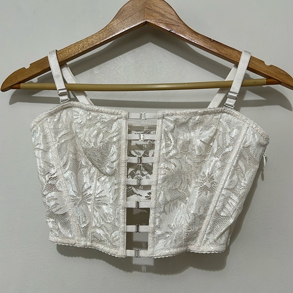 Victoria's Secret Other - Victoria’s Secret Unlined Strapless